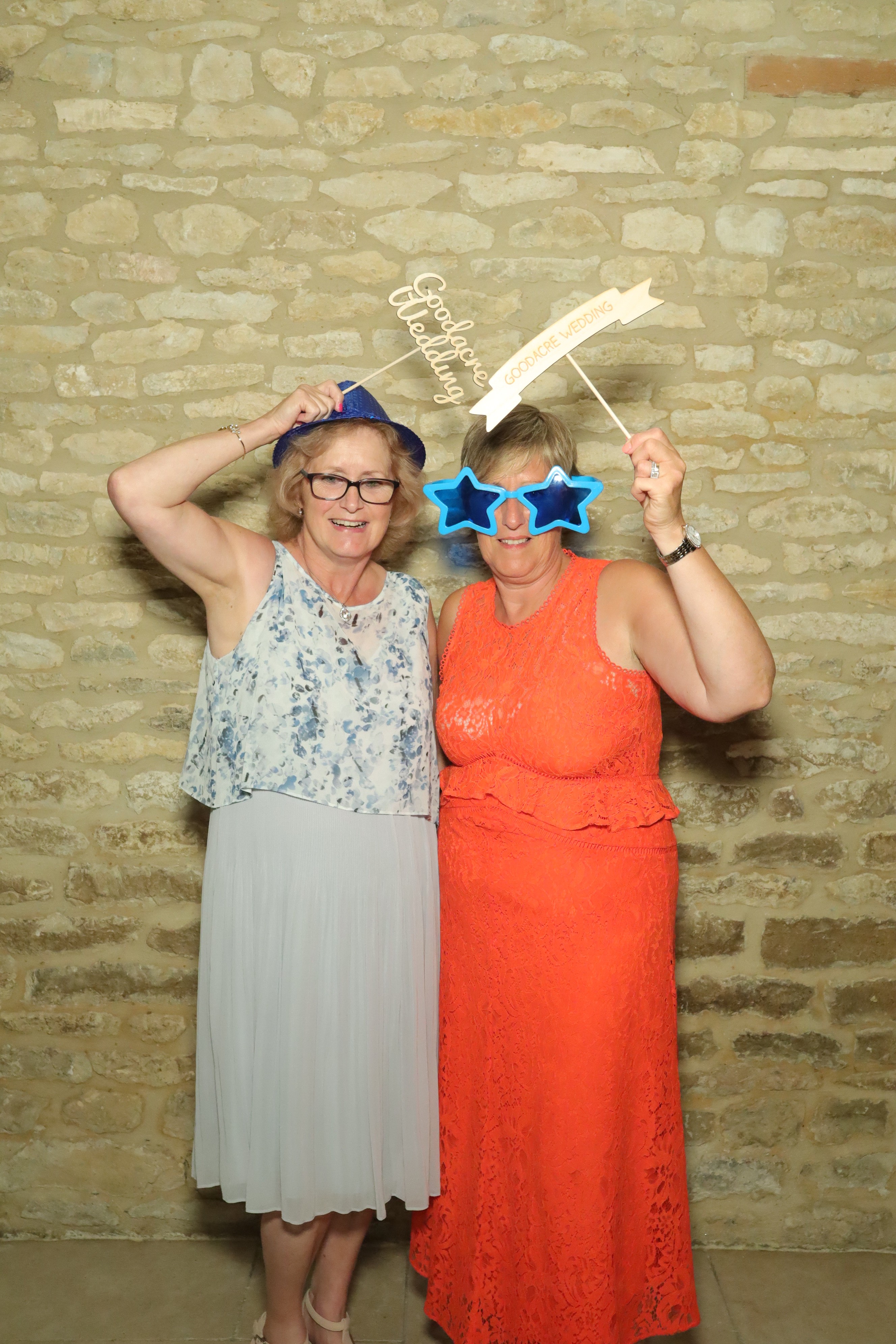 Natalie & Jack’s Wedding | View more photos from the event at gallery.myphotoboothexperience.co.uk/u/MyPhotoBoothExperienceLtd/Natalie-Jack’s-Wedding